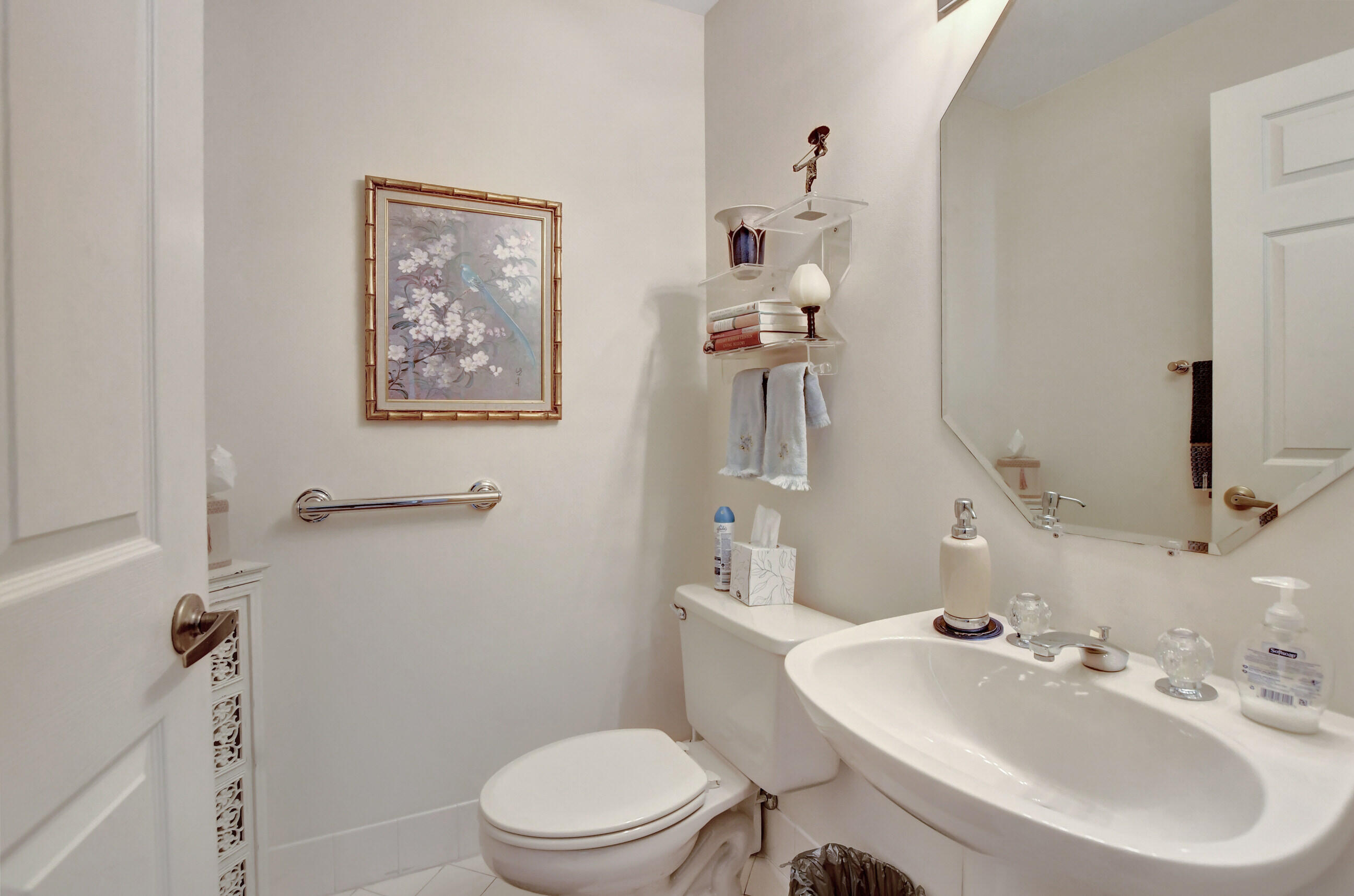 6393 Brava Way Boca Raton, FL 33433 - Photo 4 of 41 DSC_2721