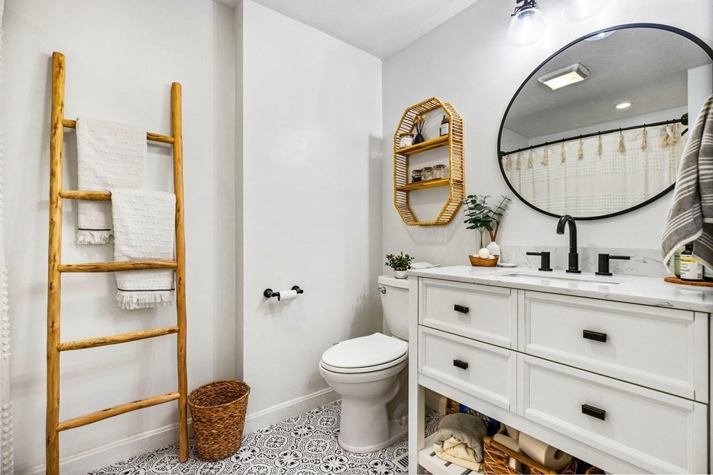 25 Reservoir Road, Unit B6 Pembroke, MA 02359 - Photo 18 of 31 Gallery Image 18
