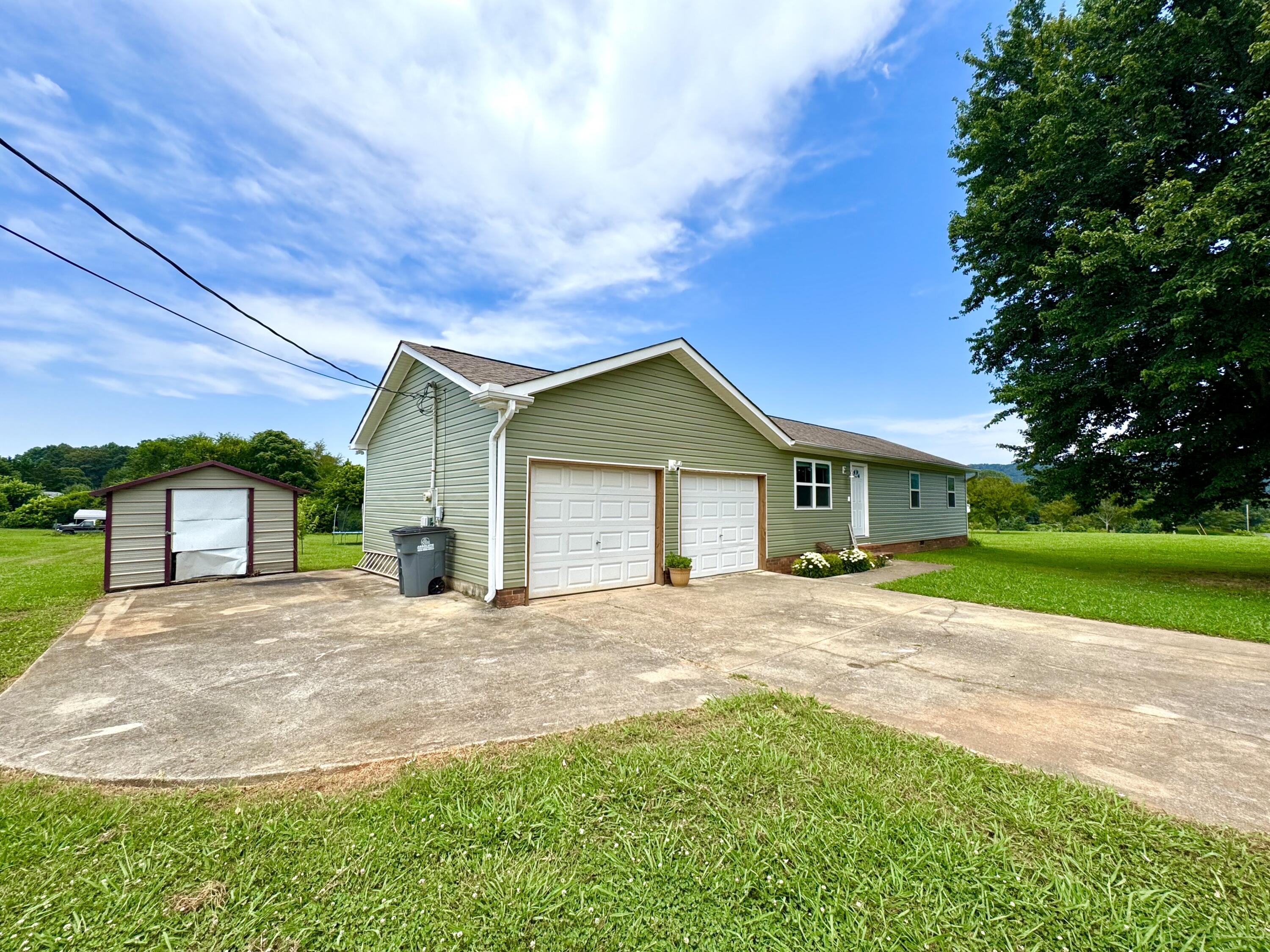 1828 Saunders Road Ringgold, GA 30736 - Photo 3 of 36 IMG_0921