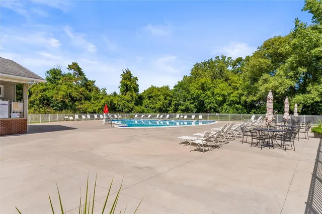 $189,900 | 567 Eastbrooke Lane, Brighton, NY 14618