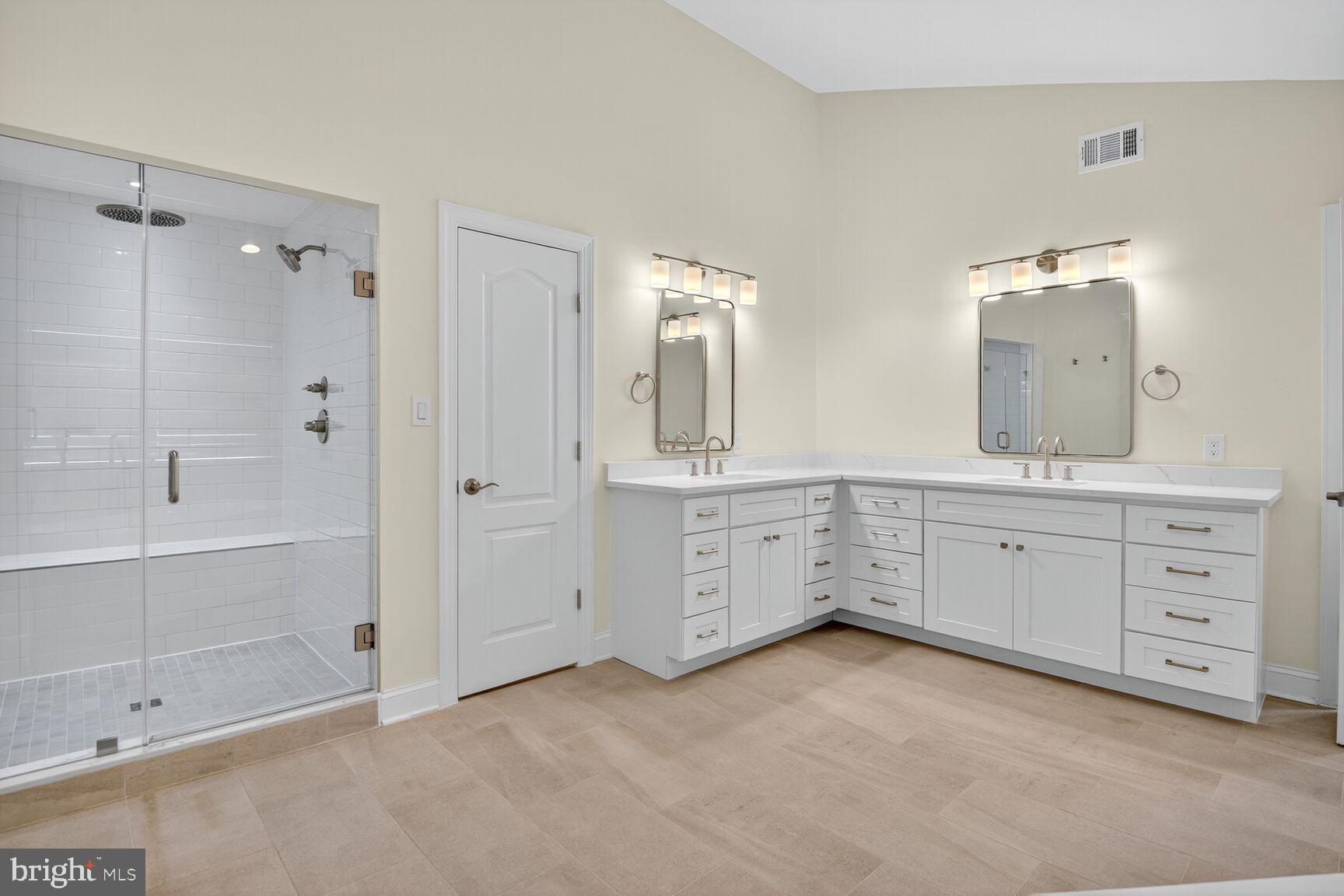 9914 Woodford Road Potomac, MD 20854 - Photo 63 of 87