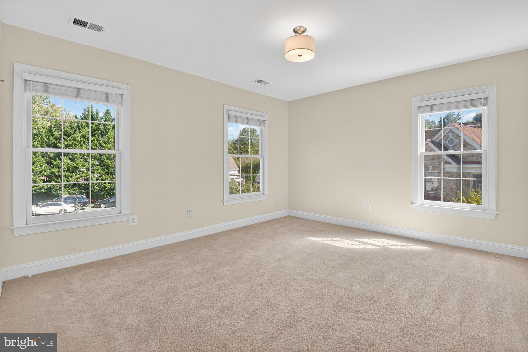 9914 Woodford Road Potomac, MD 20854 - Photo 65 of 87