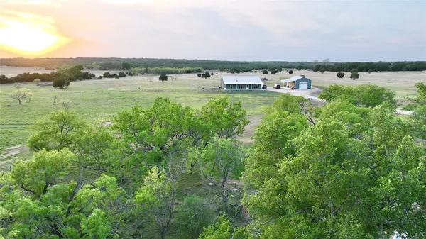 $680,000 | 2002 County Road 1154, Lampasas, TX 76550