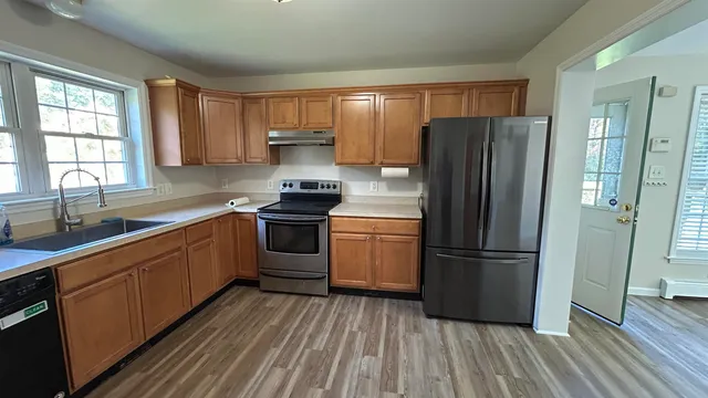 $2,400 | 16 Nickalicia Way, Sanford, ME 04073