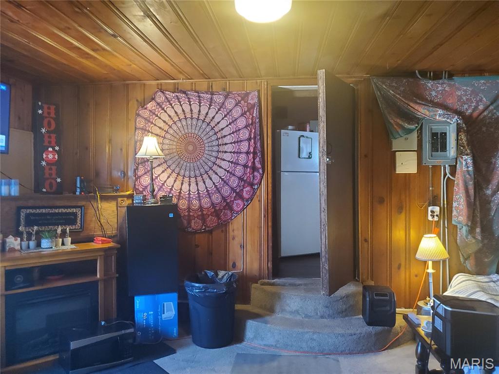 861 Pershing Street East St. Louis, IL 62203 - Photo 34 of 58
