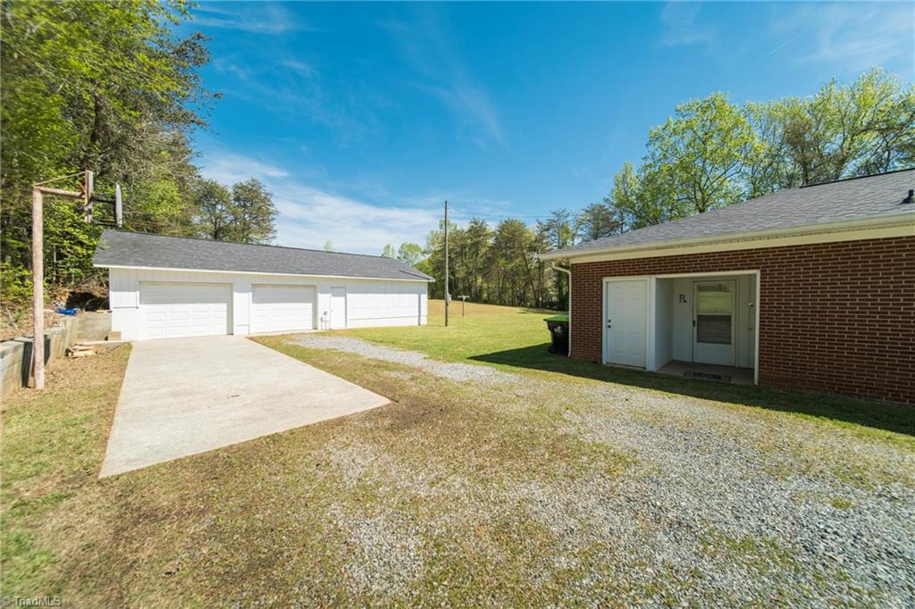 184 Meadowview Road Lexington, NC 27295 - Photo 34 of 40 Gallery Image 34