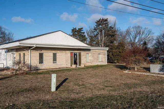 $229,900 | 1985 South Old Us 41, Vincennes, IN 47591