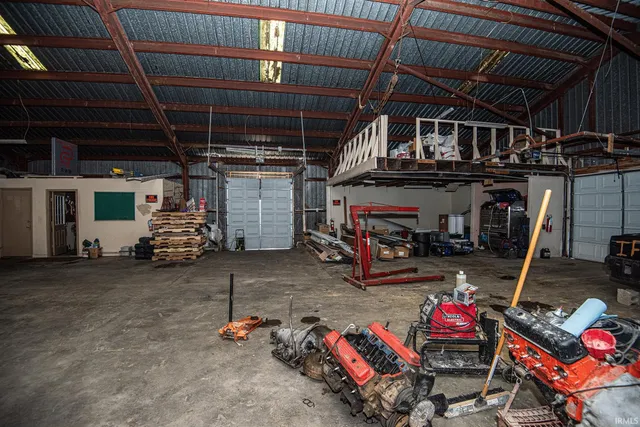 $229,900 | 1985 South Old Us 41, Vincennes, IN 47591