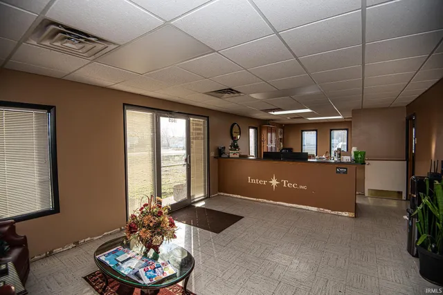 $229,900 | 1985 South Old Us 41, Vincennes, IN 47591