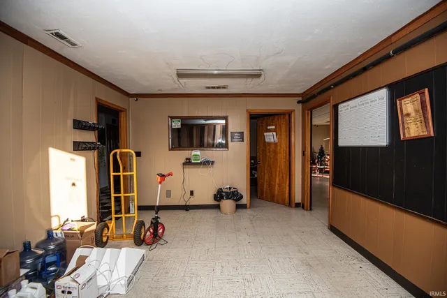 $229,900 | 1985 South Old Us 41, Vincennes, IN 47591