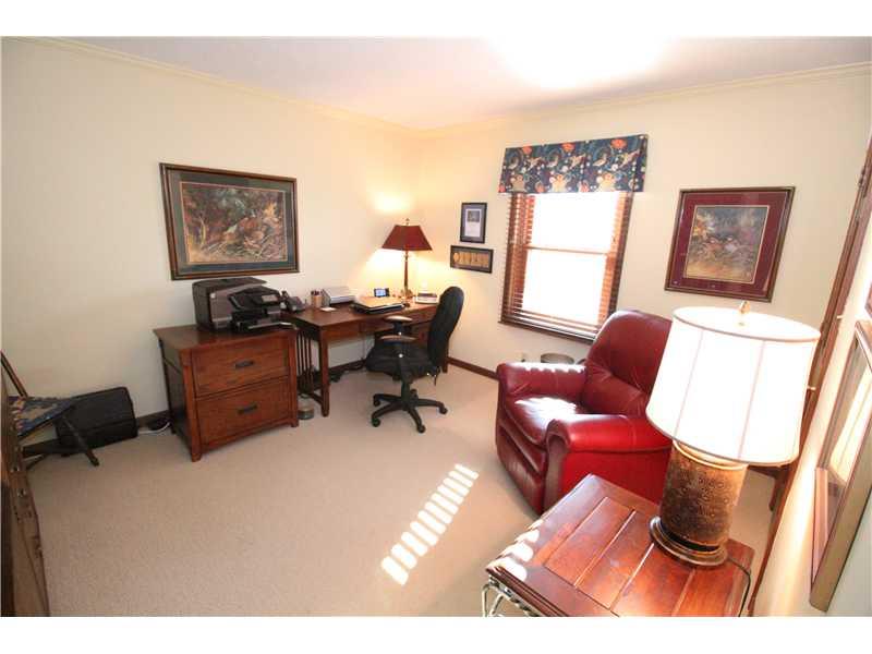 8940 Shagbark Road Indianapolis, IN 46260 - Photo 15 of 20 Gallery Image 15