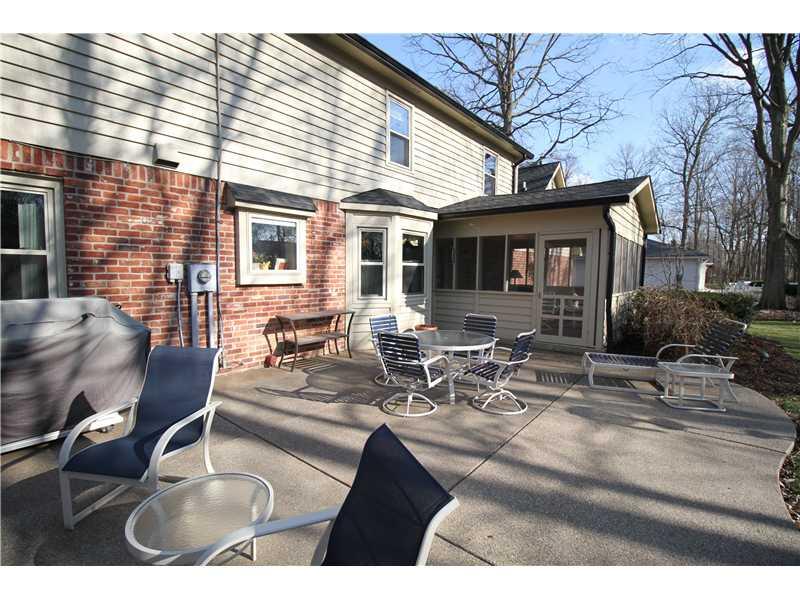 8940 Shagbark Road Indianapolis, IN 46260 - Photo 19 of 20 Gallery Image 19