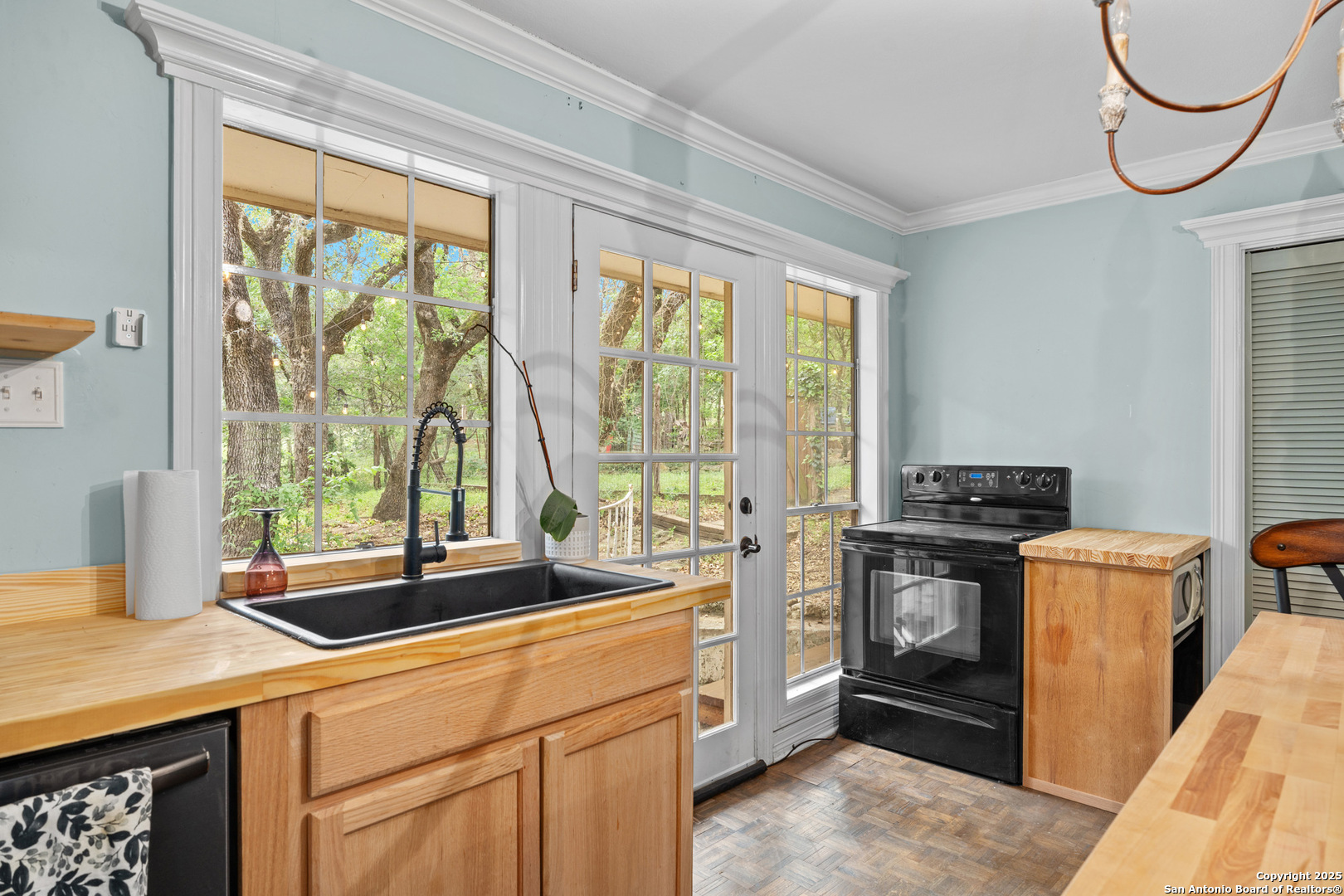 24159 Boerne Stage Road San Antonio, TX 78255 - Photo 64 of 100 a room with storage and a sink