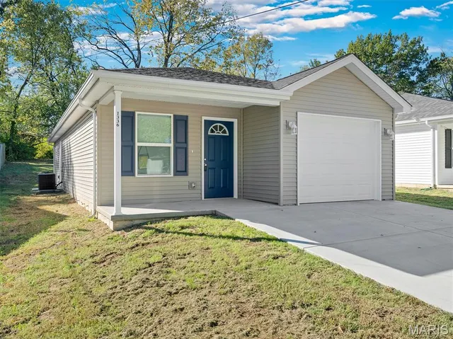 $199,900 | 1336 Casey Avenue, St. Clair, MO 63077