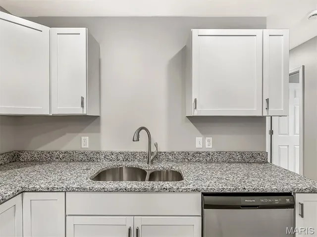 $199,900 | 1336 Casey Avenue, St. Clair, MO 63077