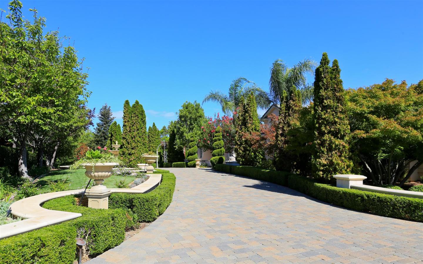 24289 Hillview Road Los Altos Hills, CA 94024 - Photo 5 of 32 a view of a garden with trees