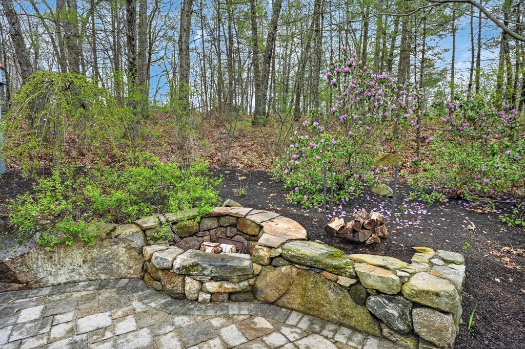 10 Davis Road Tyngsborough, MA 01879 - Photo 39 of 41 Gallery Image 39