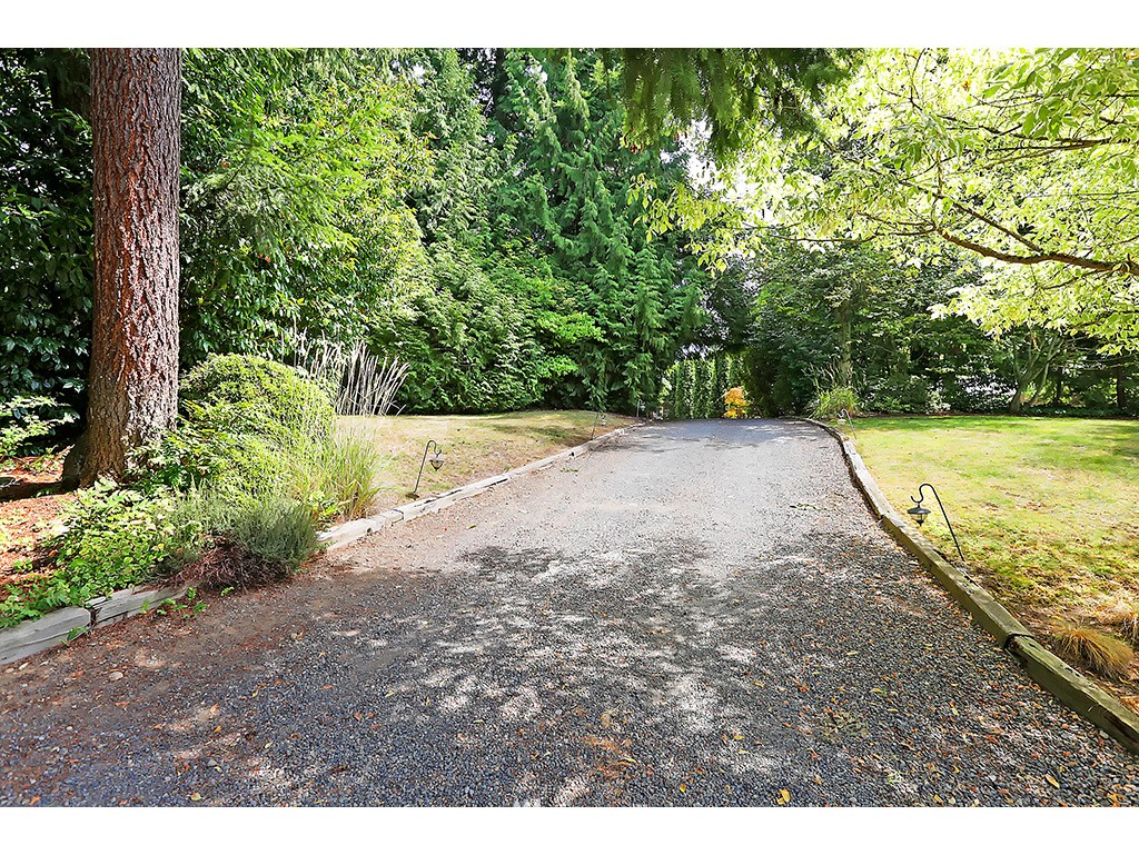 23819 Brier Road Brier, WA 98036 - Photo 2 of 24