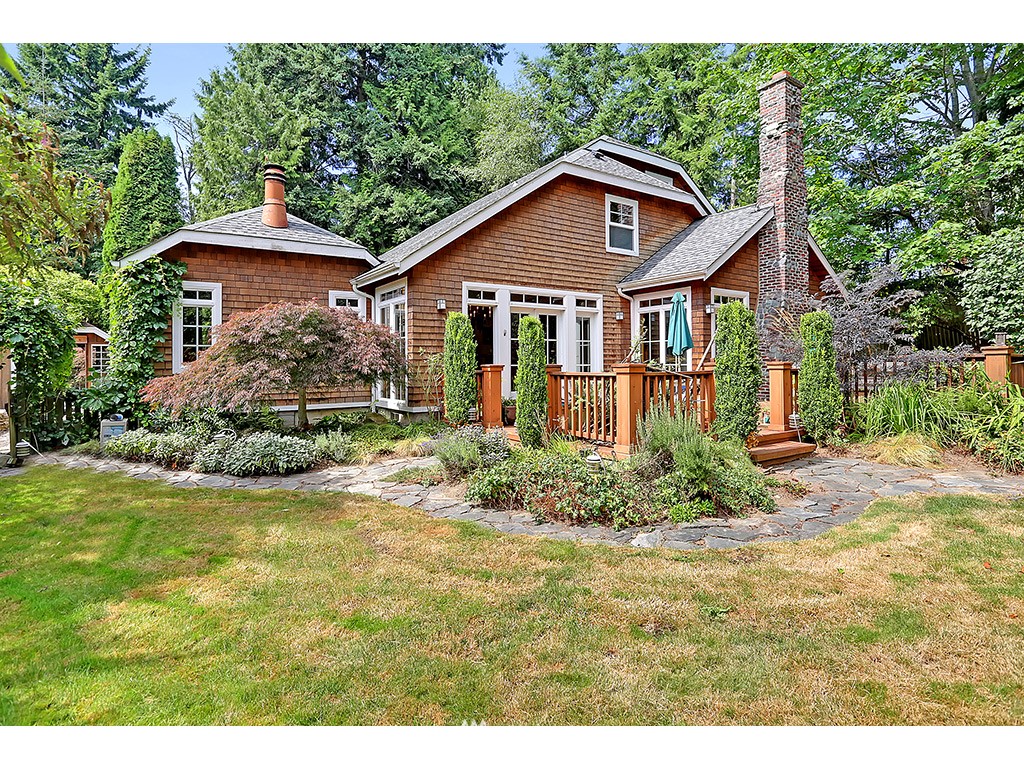 23819 Brier Road Brier, WA 98036 - Photo 4 of 24