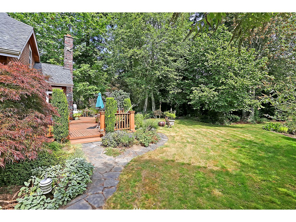 23819 Brier Road Brier, WA 98036 - Photo 5 of 24