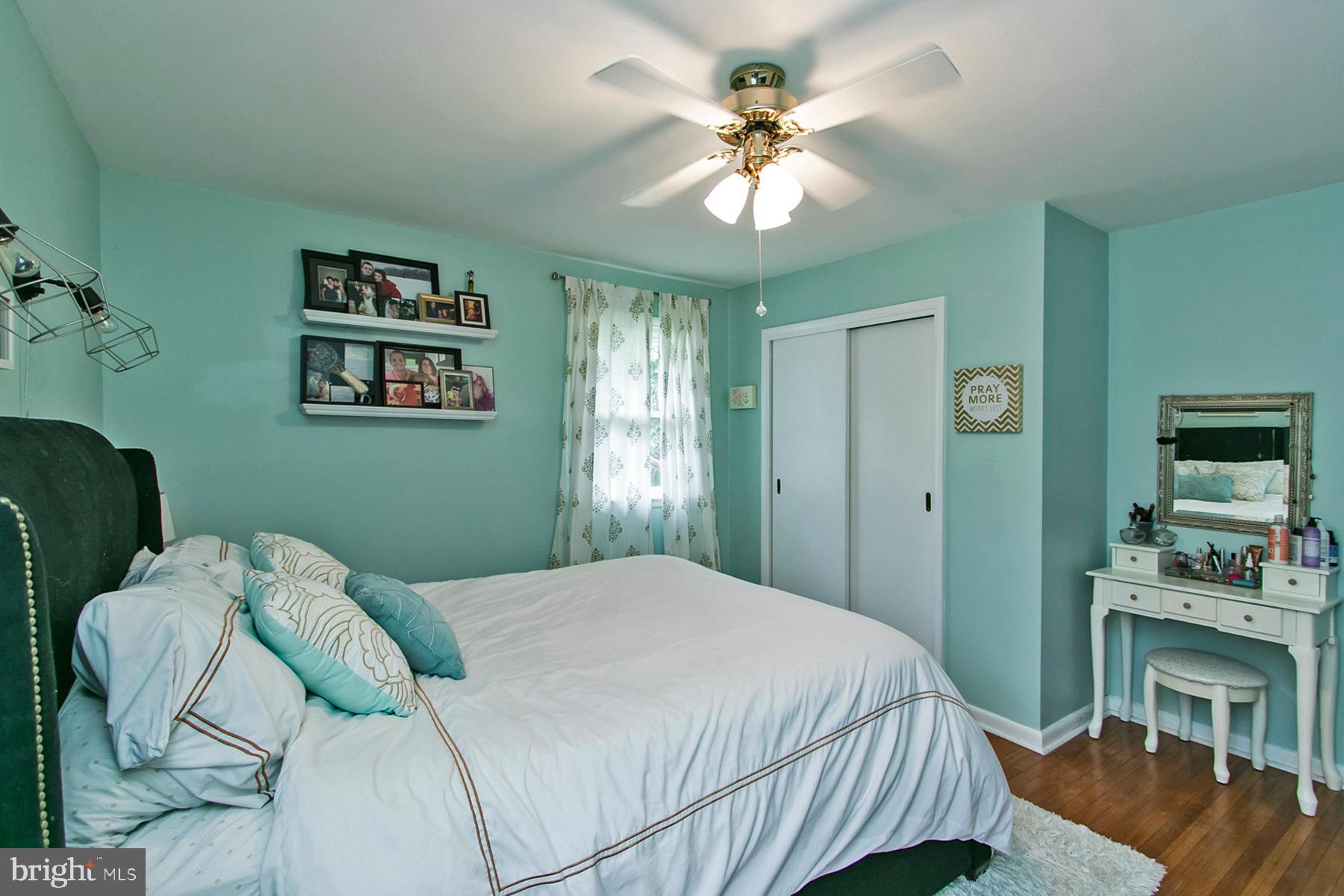 400 King George Road Cherry Hill, NJ 08034 - Photo 14 of 34 Master Bedroom