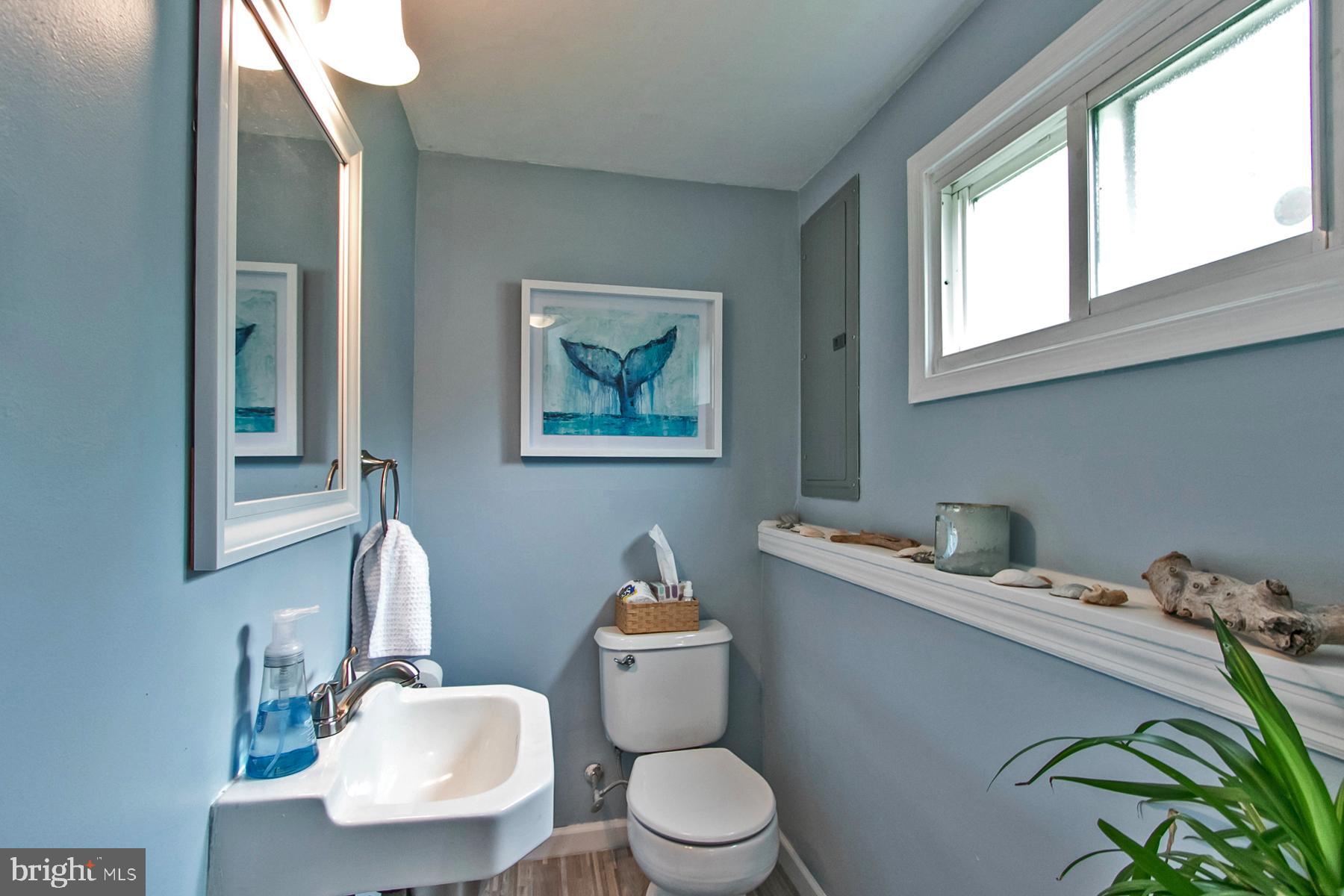 400 King George Road Cherry Hill, NJ 08034 - Photo 19 of 34 Powder Room on Lower Level