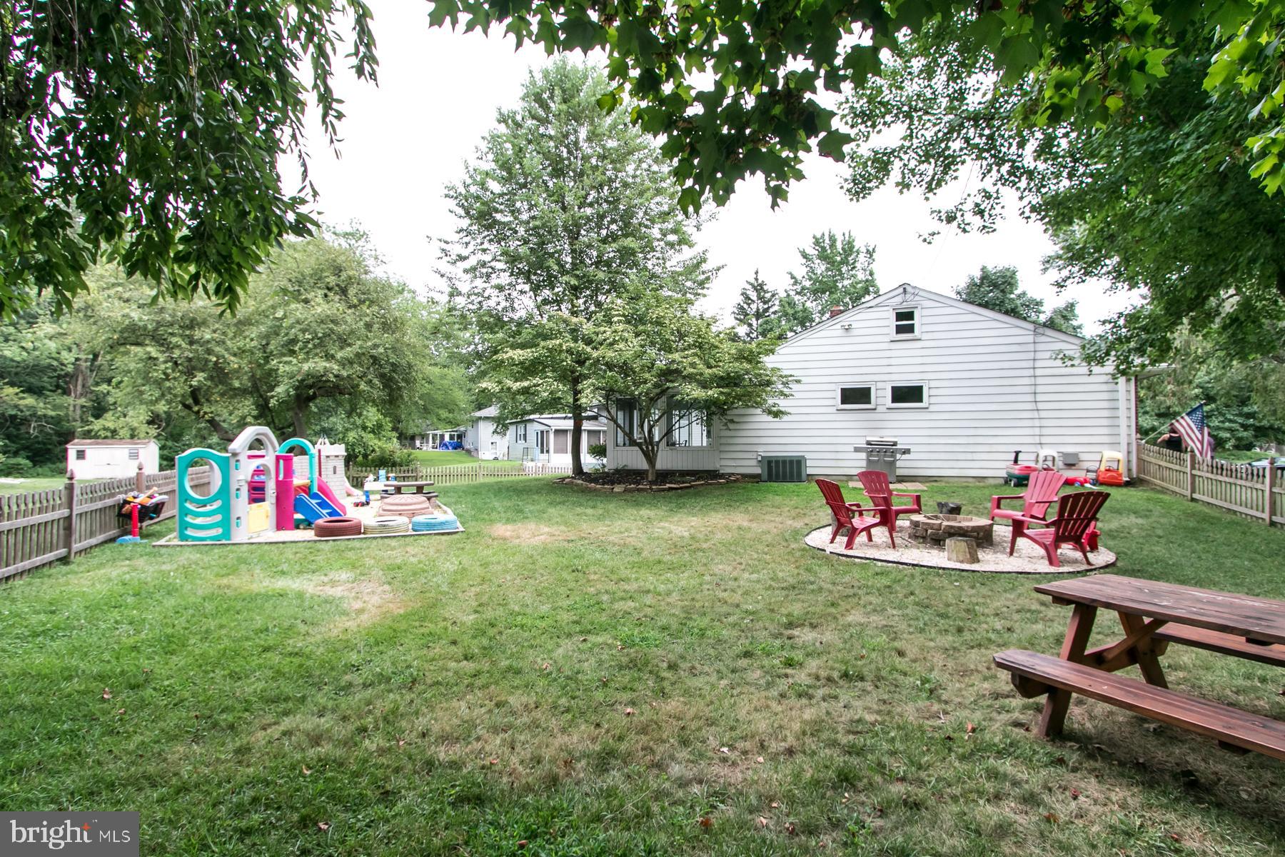400 King George Road Cherry Hill, NJ 08034 - Photo 32 of 34 Side Yard