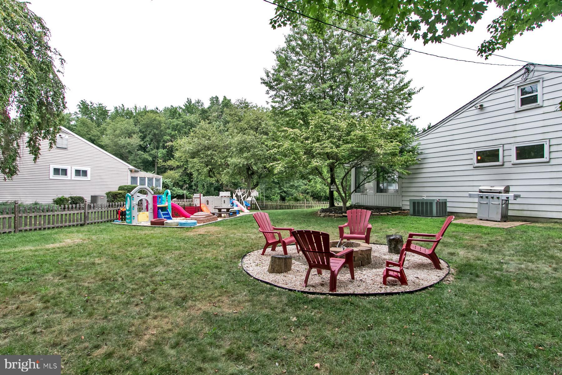 400 King George Road Cherry Hill, NJ 08034 - Photo 33 of 34 Side Yard