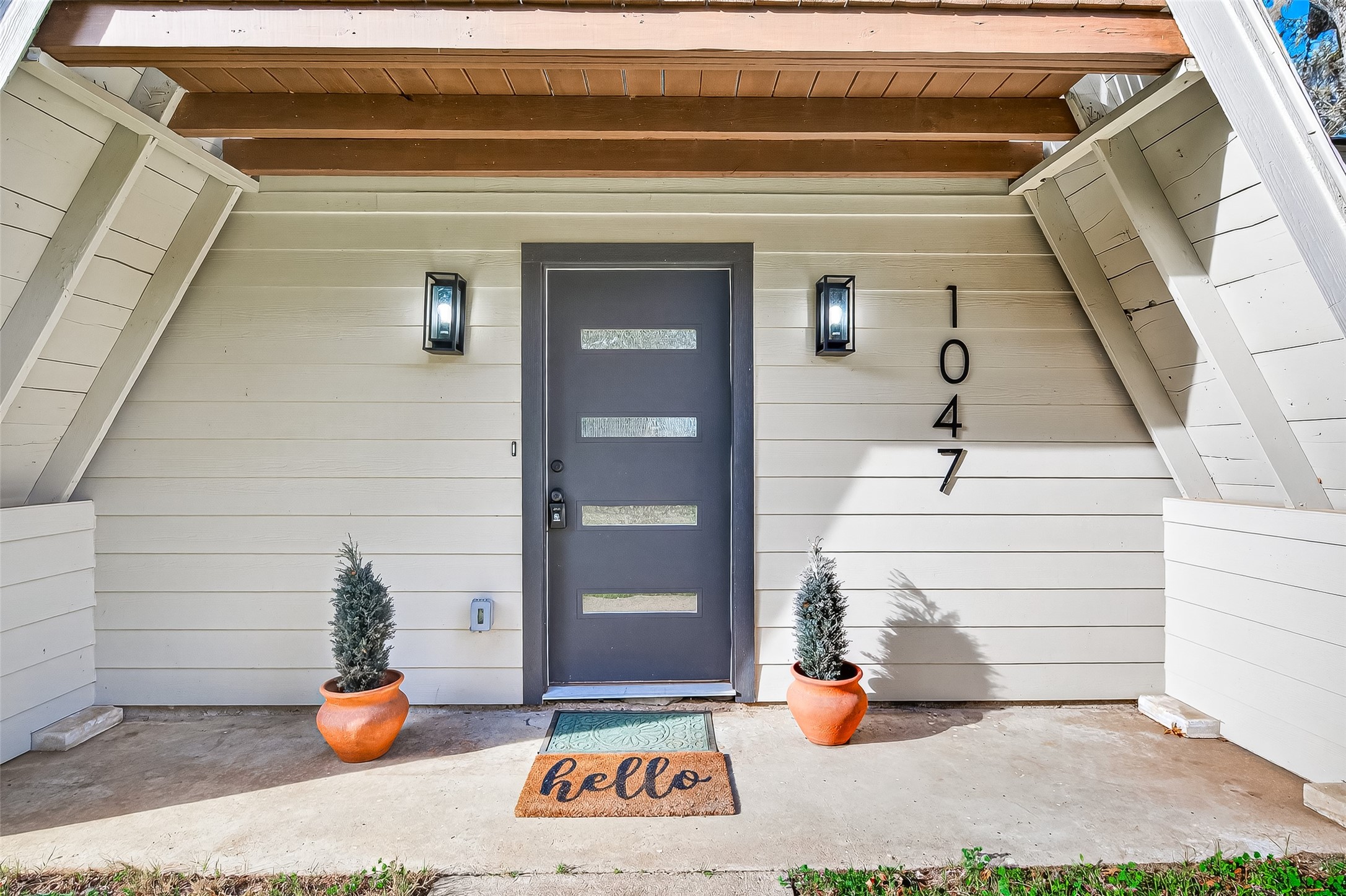 1047 Dungens Mill Road Columbus, TX 78934 - Photo 2 of 44