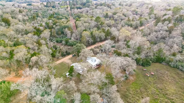 $600,000 | 1047 Dungens Mill Road, Columbus, TX 78934