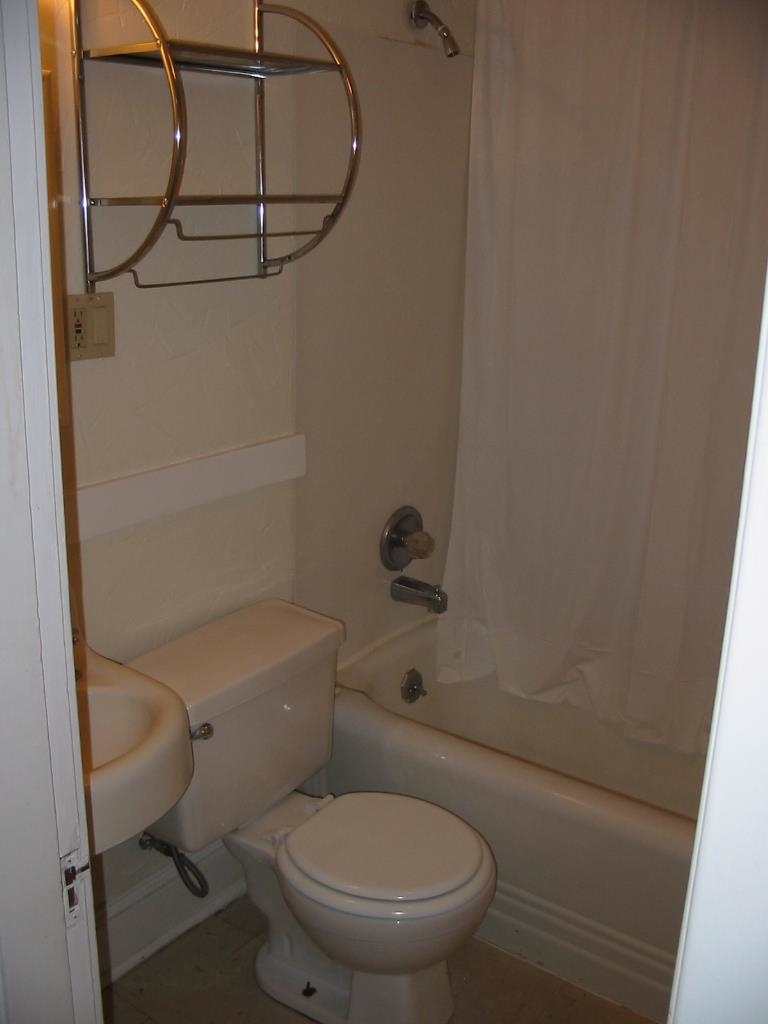 102 Orange Street Manchester, NH 03104 - Photo 7 of 20