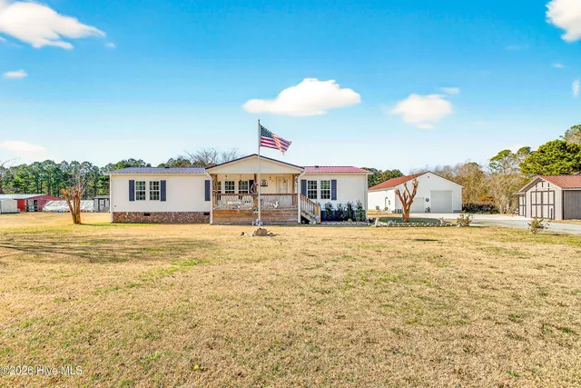 $239,900 | 107 Bucks Branch Lane, Maysville, NC 28555