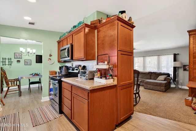 $239,900 | 107 Bucks Branch Lane, Maysville, NC 28555