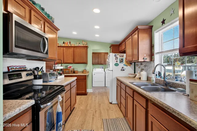 $239,900 | 107 Bucks Branch Lane, Maysville, NC 28555