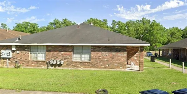 $900 | 10940 Roger Drive, Unit A, New Orleans, LA 70127