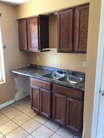 $900 | 10940 Roger Drive, Unit A, New Orleans, LA 70127