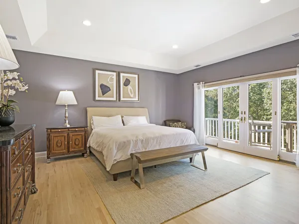 $68,000 | 6 Little Court, East Hampton, NY 11937