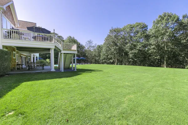 $68,000 | 6 Little Court, East Hampton, NY 11937