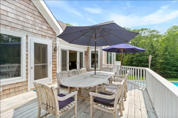 $68,000 | 6 Little Court, East Hampton, NY 11937