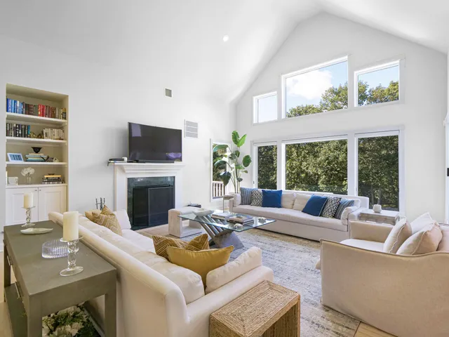 $66,000 | 6 Little Court, East Hampton, NY 11937