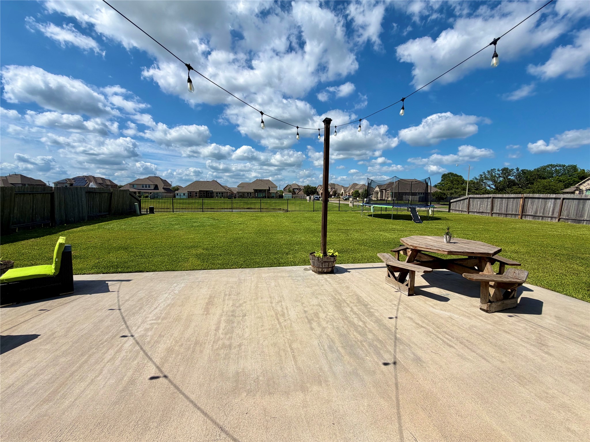 1217 Laurel Loop Angleton, TX 77515 - Photo 42 of 50