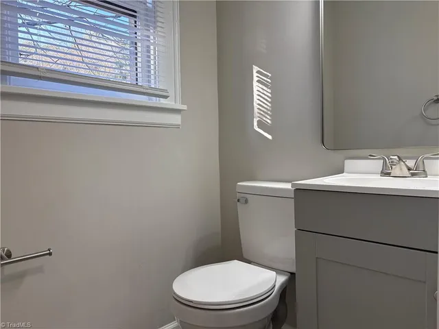 $1,195 | 1110 South Main Street, Reidsville, NC 27320