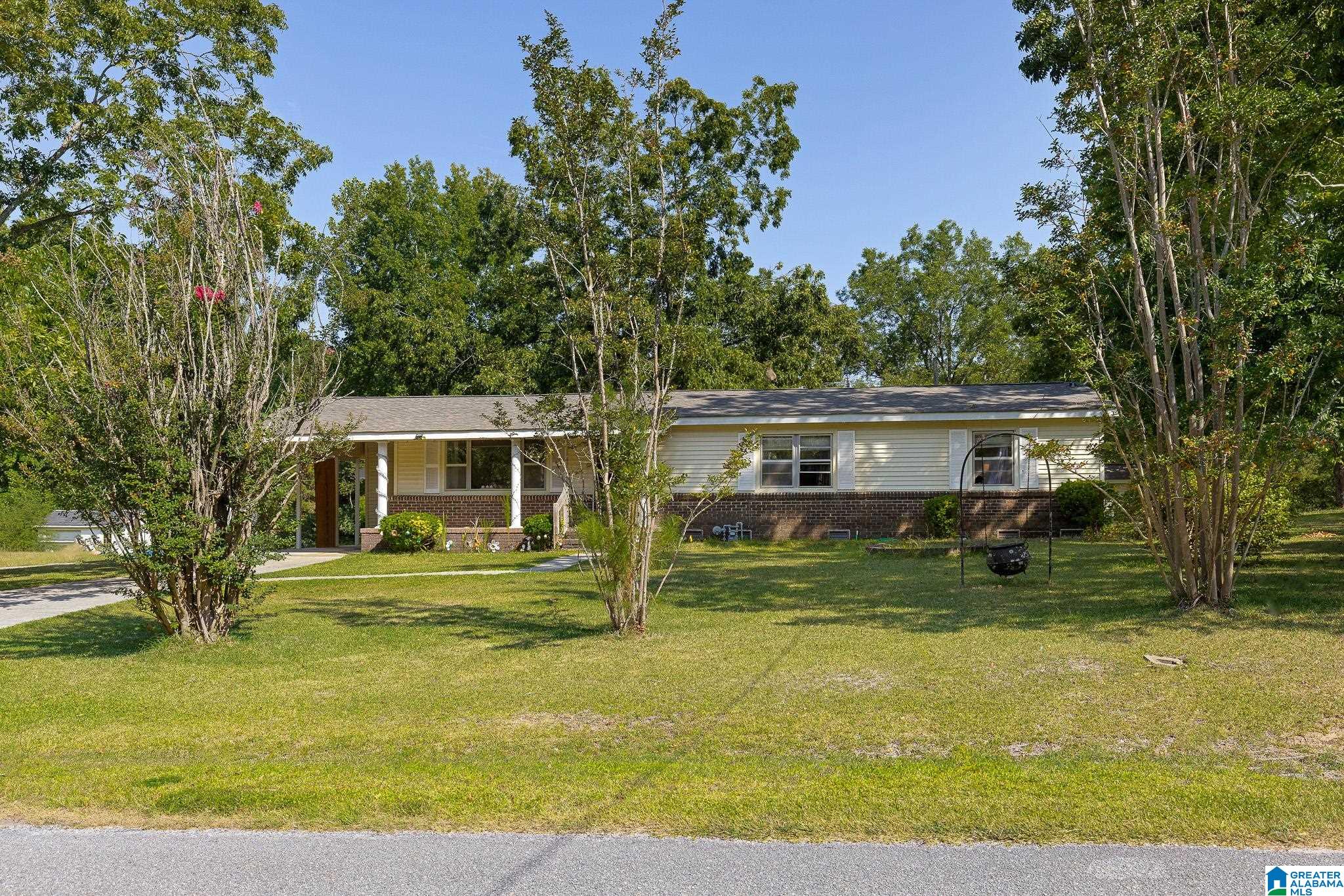 102 Smith Road Jemison, AL 35085 - Photo 2 of 26