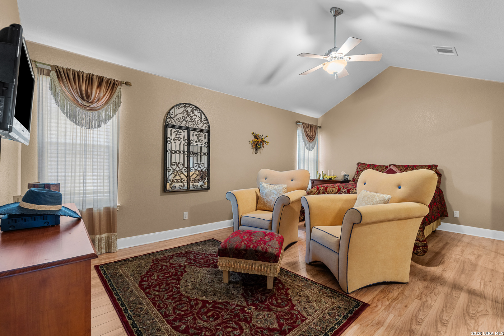 3900 Apache Circle Kingsland, TX 78639 - Photo 25 of 36 a living room with furniture and a flat screen tv