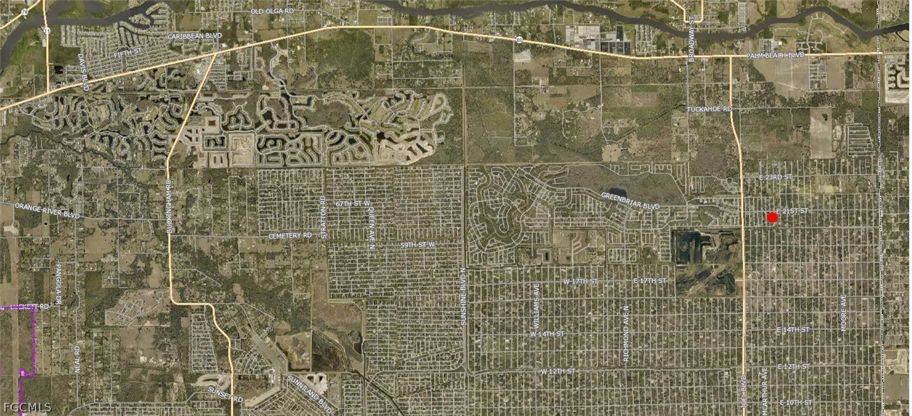 2015 Jackson Avenue Alva, FL 33920 - Photo 3 of 4 a bathroom with a shower