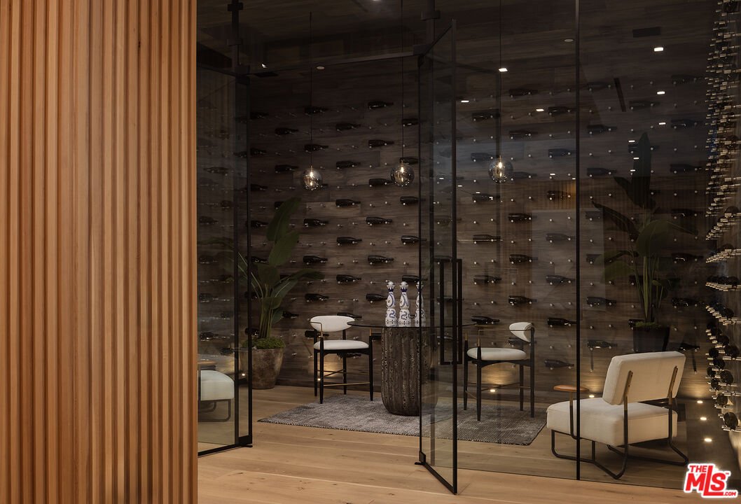 13187 Chalon Road Los Angeles, CA 90049 - Photo 13 of 39