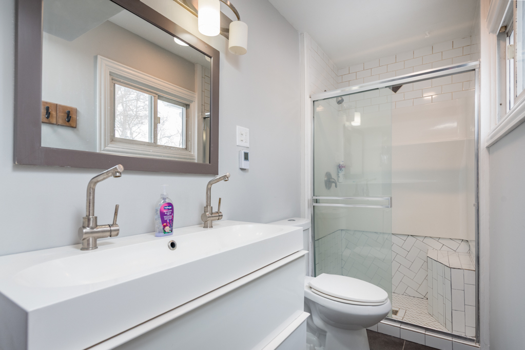 2622 West Hendee Road Waukegan, IL 60087 - Photo 18 of 49 Gallery Image 18