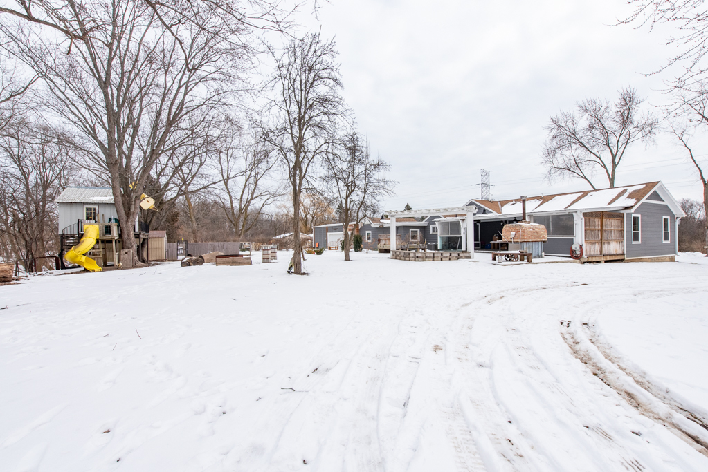 2622 West Hendee Road Waukegan, IL 60087 - Photo 29 of 49 Gallery Image 29