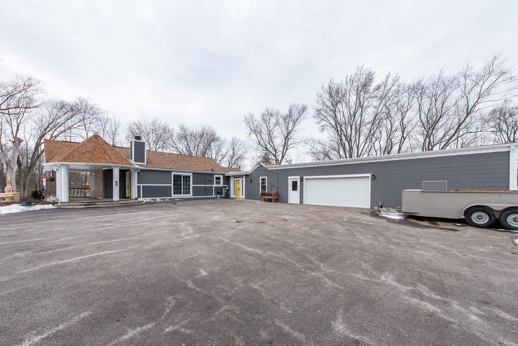 2622 West Hendee Road Waukegan, IL 60087 - Photo 45 of 49 Gallery Image 45
