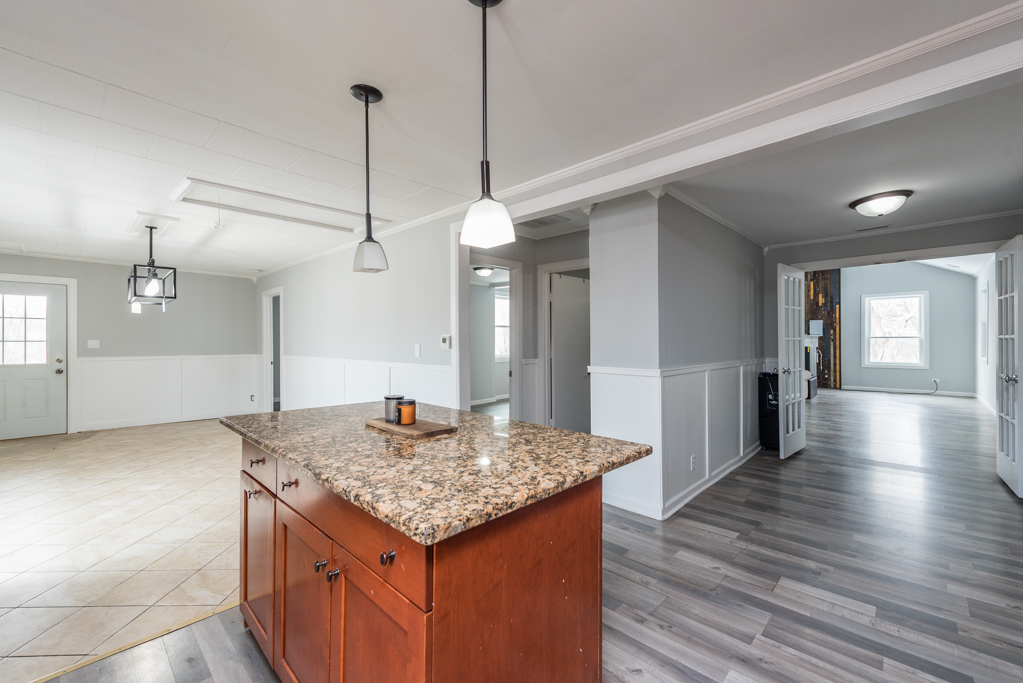 2622 West Hendee Road Waukegan, IL 60087 - Photo 9 of 49 Gallery Image 9